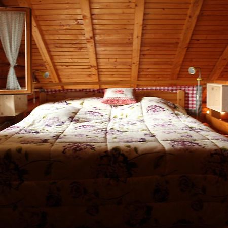 B&B Le Corone - Chalet Nel Bosco Cavalo Екстер'єр фото